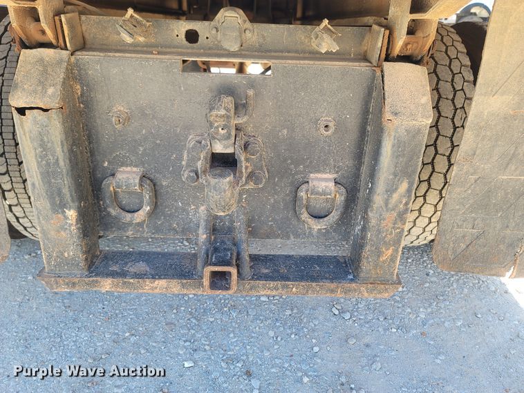 image for item LM9705 1991 Ford LN8000  dump flatbed truck