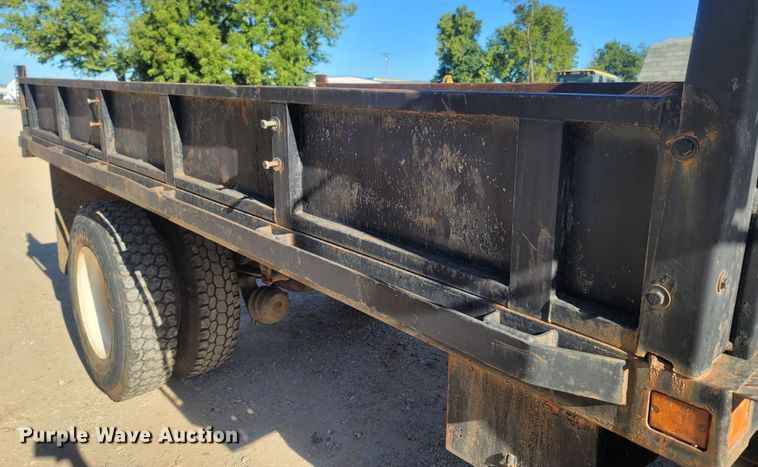 image for item LM9705 1991 Ford LN8000  dump flatbed truck