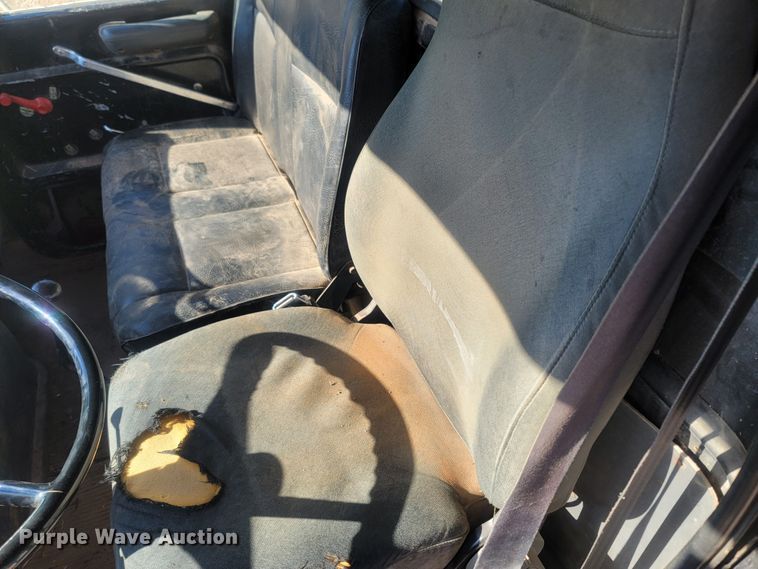 image for item LM9705 1991 Ford LN8000  dump flatbed truck