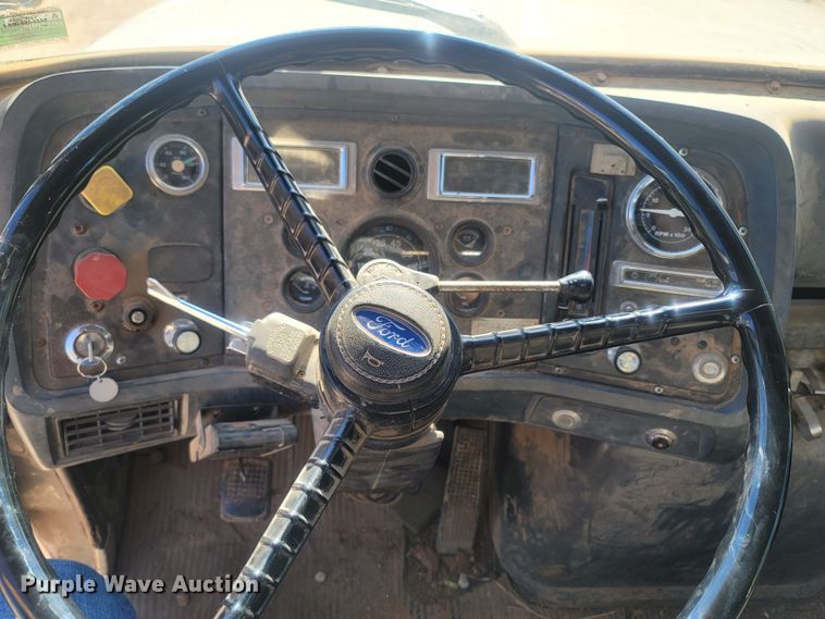 image for item LM9705 1991 Ford LN8000  dump flatbed truck