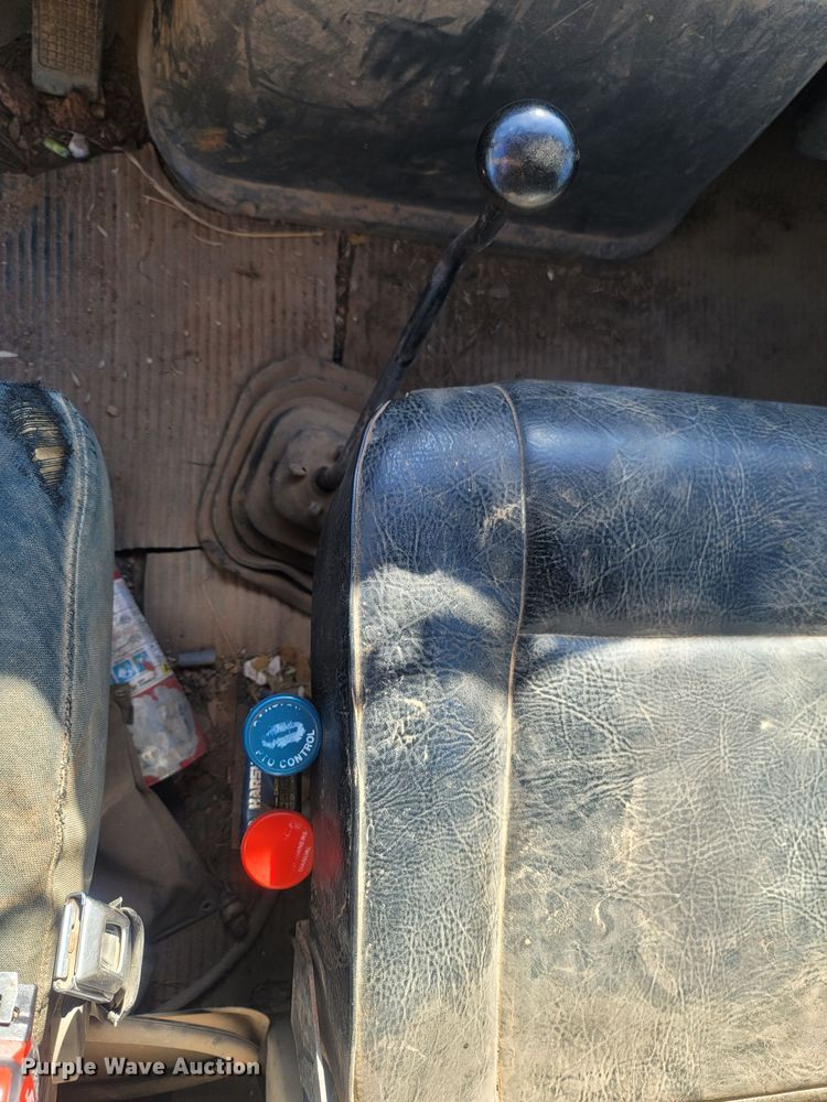 image for item LM9705 1991 Ford LN8000  dump flatbed truck