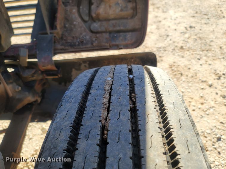 image for item LM9705 1991 Ford LN8000  dump flatbed truck