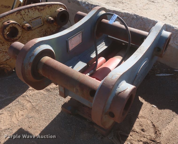 image for item LP9006 2016 Strickland SK260  quick coupler