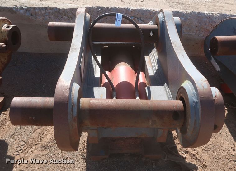 image for item LP9006 2016 Strickland SK260  quick coupler