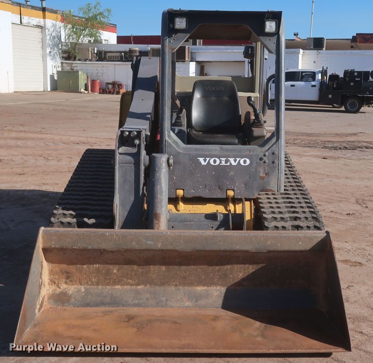image for item LP9009 2013 Volvo MCT125C  tracked skid steer loader