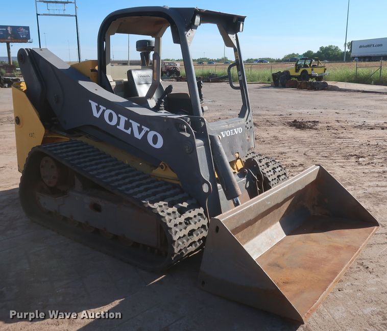 image for item LP9009 2013 Volvo MCT125C  tracked skid steer loader