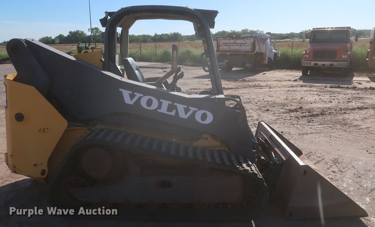 image for item LP9009 2013 Volvo MCT125C  tracked skid steer loader