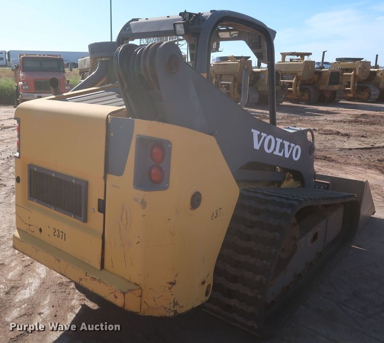 image for item LP9009 2013 Volvo MCT125C  tracked skid steer loader