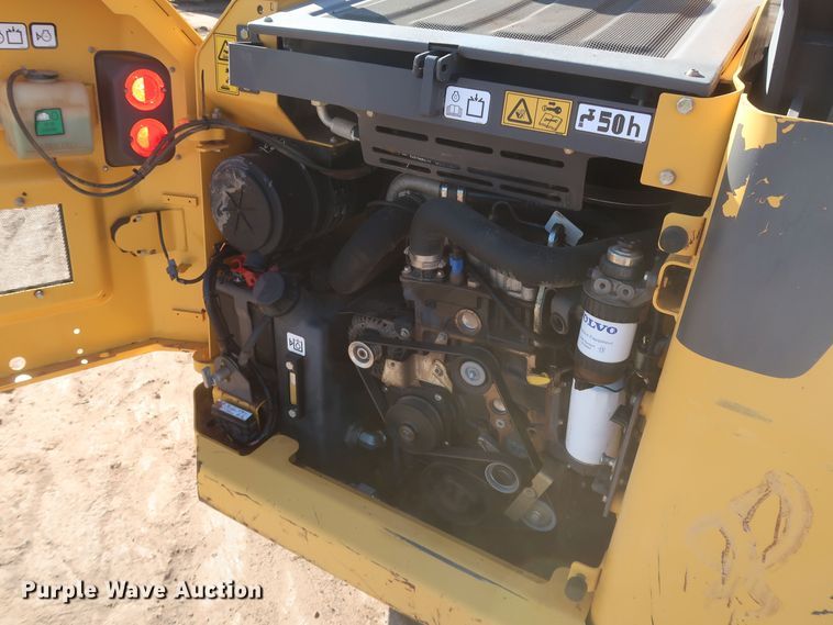 image for item LP9009 2013 Volvo MCT125C  tracked skid steer loader