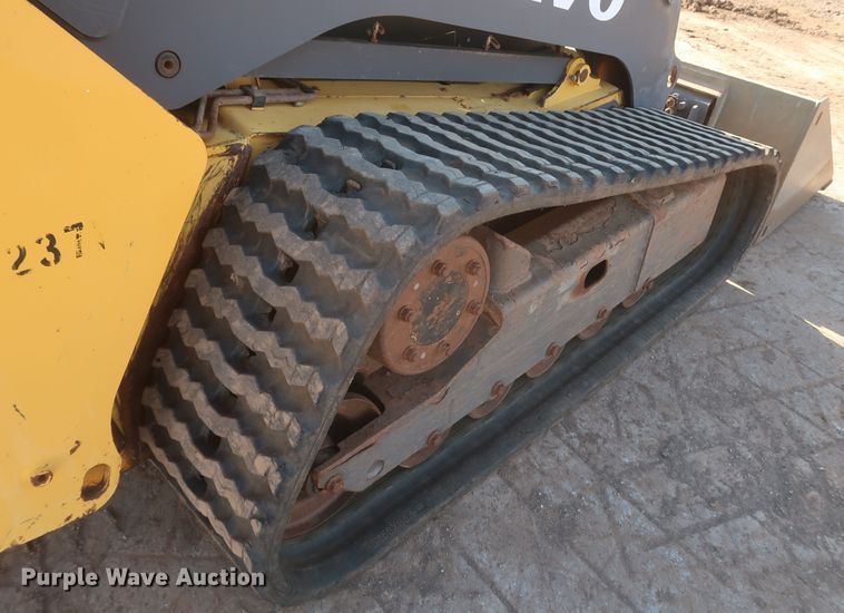 image for item LP9009 2013 Volvo MCT125C  tracked skid steer loader