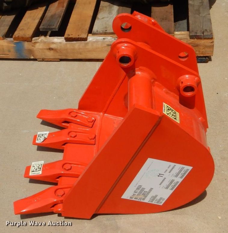 image for item LS9824 Kubota BT1952A  mini excavator bucket