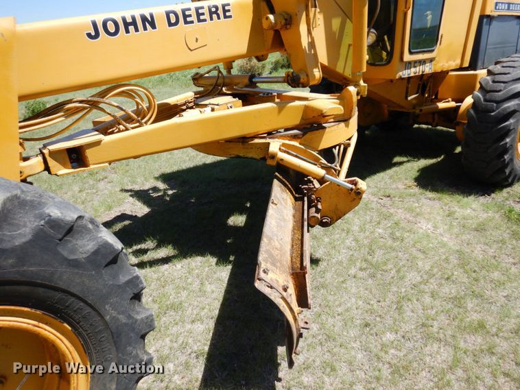 image for item MF9618 1981 John Deere 570A  rigid frame motor grader