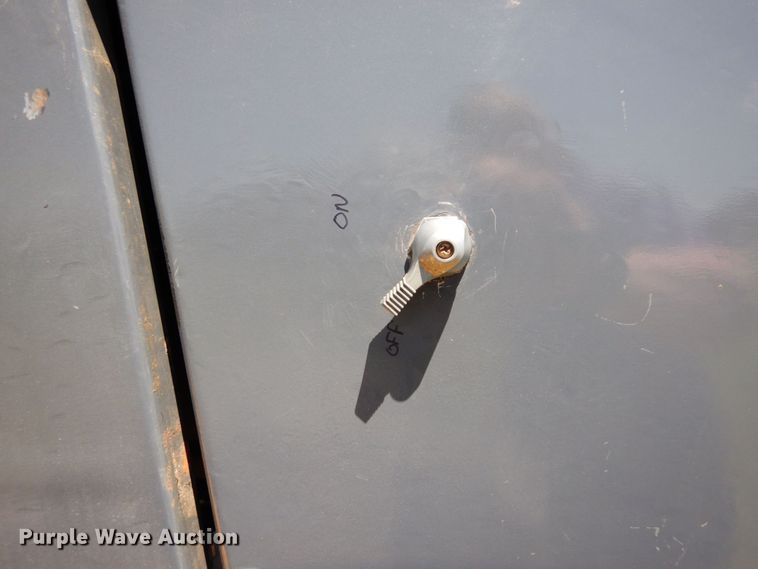 image for item MF9618 1981 John Deere 570A  rigid frame motor grader