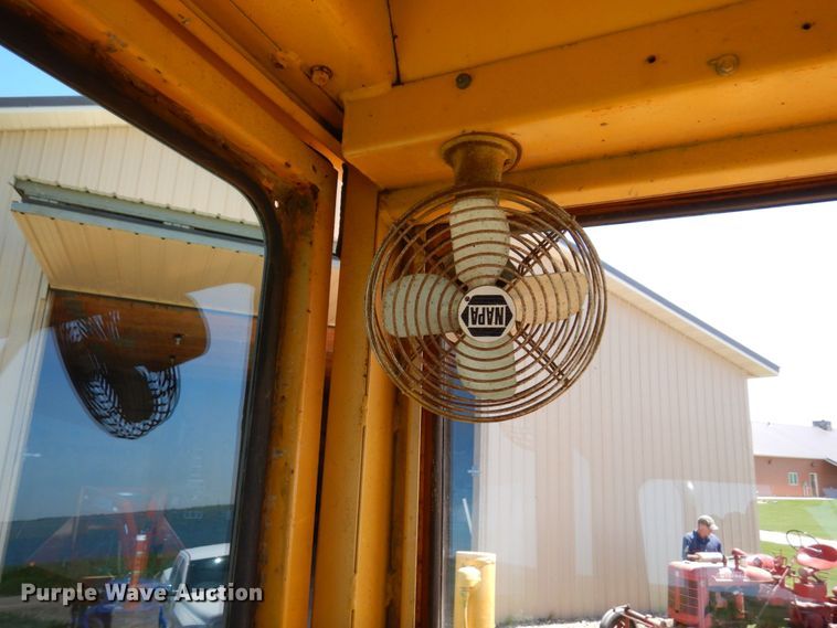 image for item MF9618 1981 John Deere 570A  rigid frame motor grader