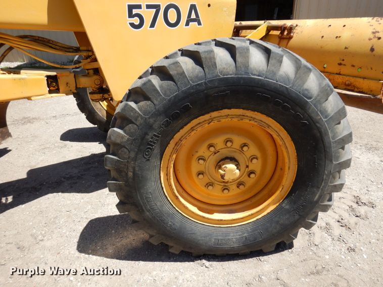 image for item MF9618 1981 John Deere 570A  rigid frame motor grader