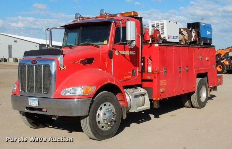 image for item MF9733 2008 Peterbilt 335  utility / service truck