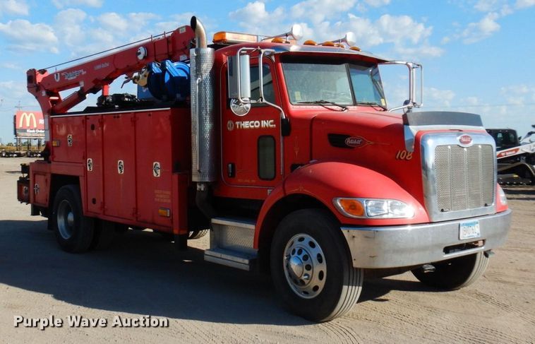 image for item MF9733 2008 Peterbilt 335  utility / service truck