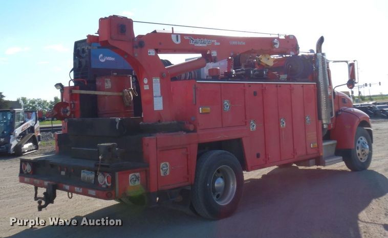 image for item MF9733 2008 Peterbilt 335  utility / service truck