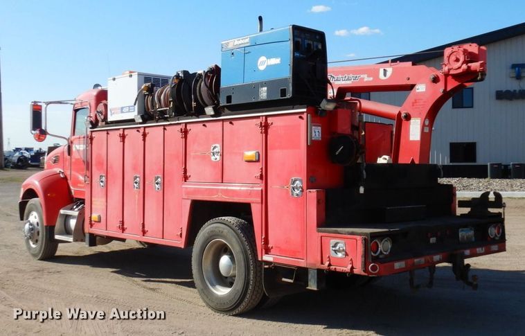 image for item MF9733 2008 Peterbilt 335  utility / service truck