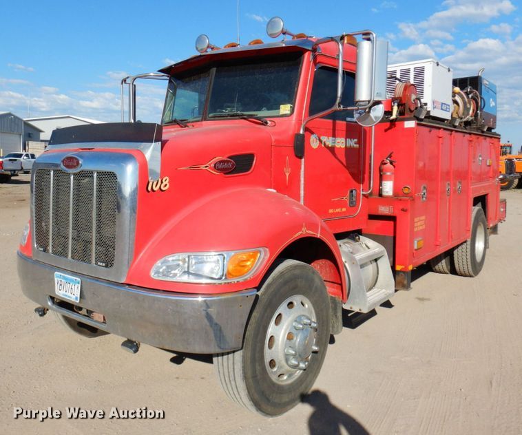 image for item MF9733 2008 Peterbilt 335  utility / service truck