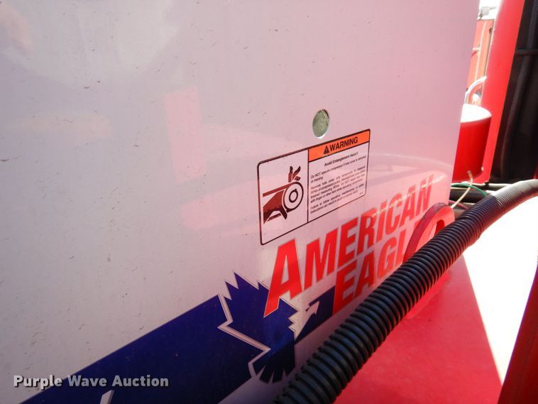 image for item MF9733 2008 Peterbilt 335  utility / service truck