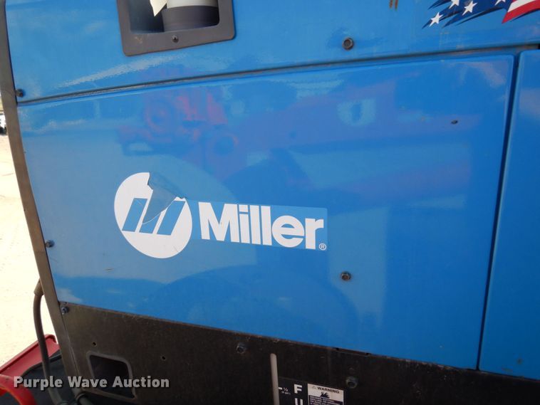 image for item MF9733 2008 Peterbilt 335  utility / service truck