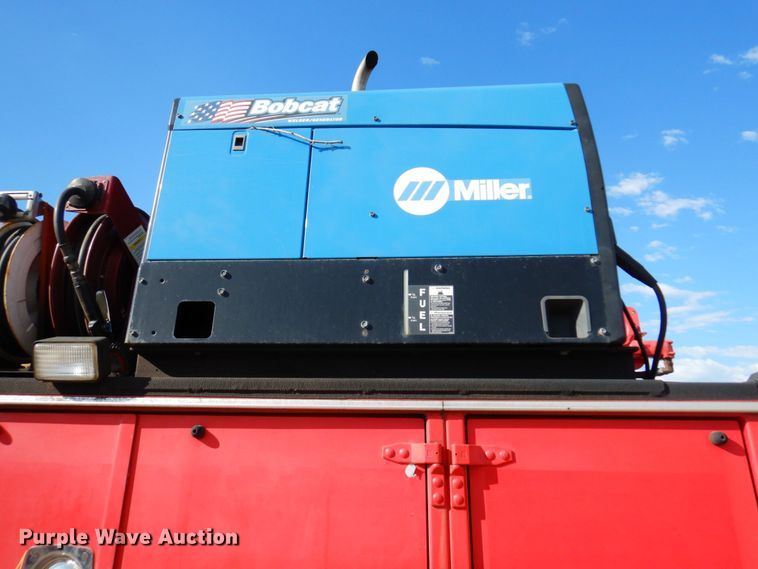 image for item MF9733 2008 Peterbilt 335  utility / service truck