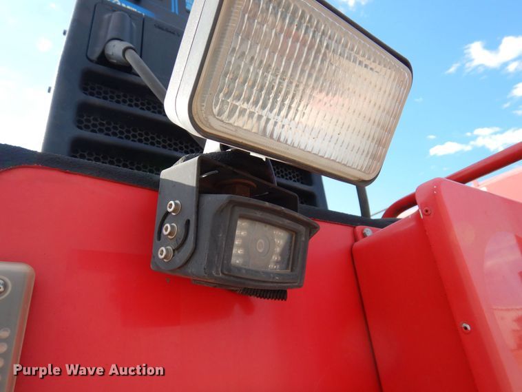 image for item MF9733 2008 Peterbilt 335  utility / service truck