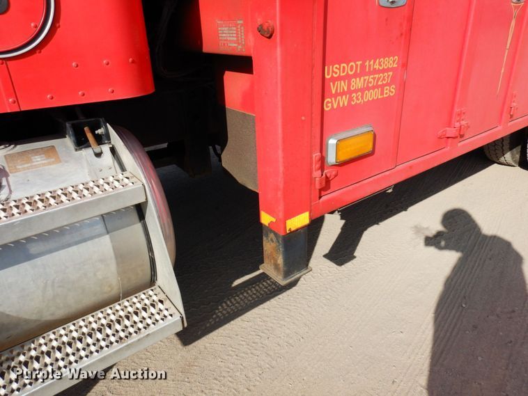 image for item MF9733 2008 Peterbilt 335  utility / service truck