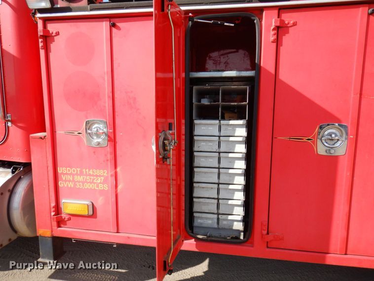 image for item MF9733 2008 Peterbilt 335  utility / service truck