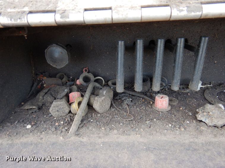 image for item MF9733 2008 Peterbilt 335  utility / service truck