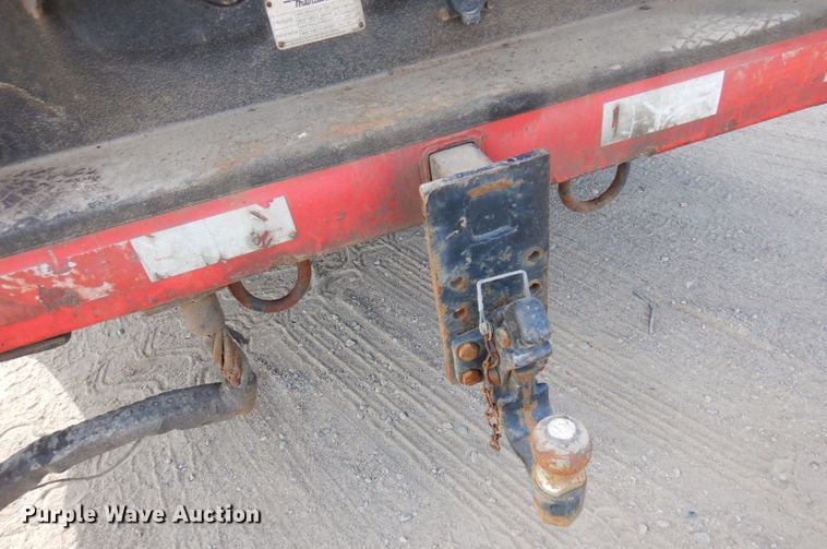 image for item MF9733 2008 Peterbilt 335  utility / service truck