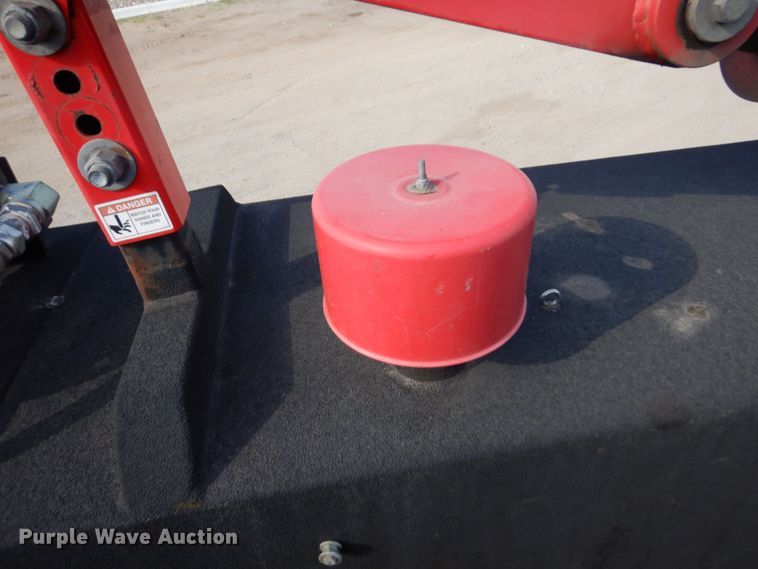 image for item MF9733 2008 Peterbilt 335  utility / service truck