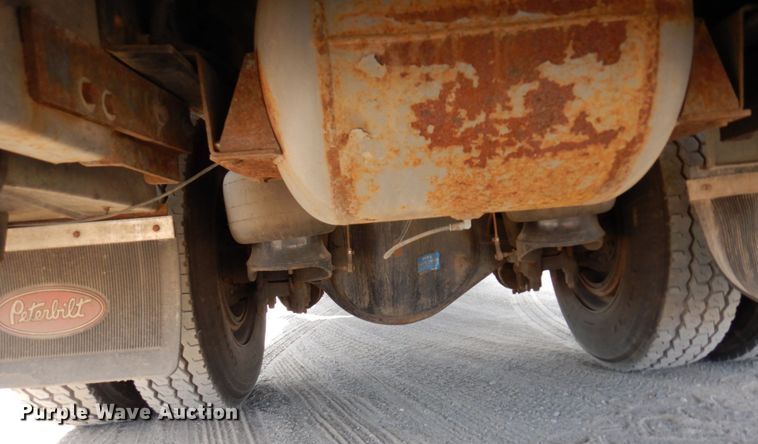 image for item MF9733 2008 Peterbilt 335  utility / service truck