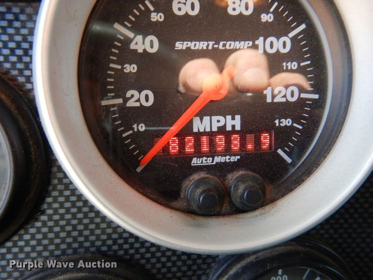 image for item MF9733 2008 Peterbilt 335  utility / service truck