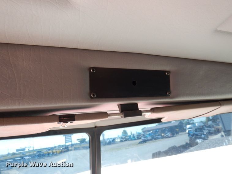 image for item MF9733 2008 Peterbilt 335  utility / service truck