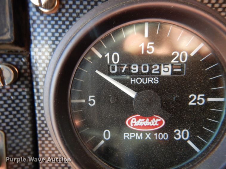 image for item MF9733 2008 Peterbilt 335  utility / service truck