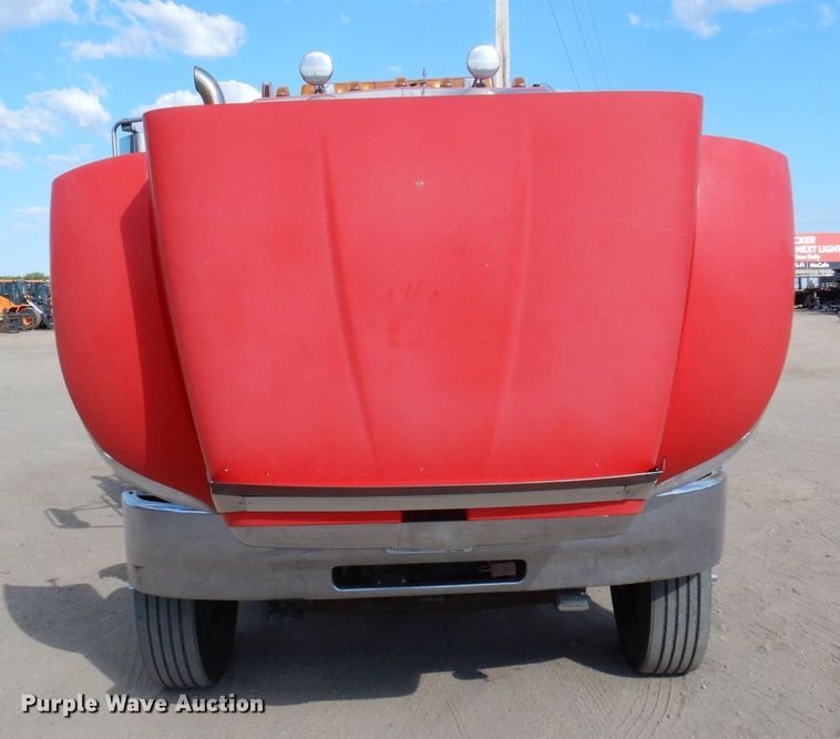 image for item MF9733 2008 Peterbilt 335  utility / service truck