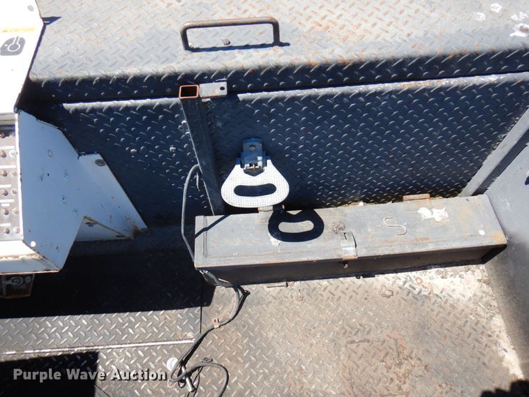 image for item MH9034 1996 Roadtec SB2500  shuttle buggy material transfer vehicle