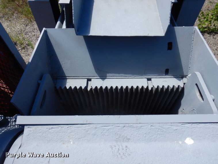 image for item MH9035 2005 Armadillo  crusher