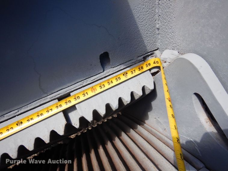 image for item MH9035 2005 Armadillo  crusher