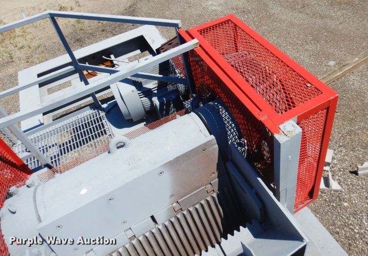 image for item MH9035 2005 Armadillo  crusher