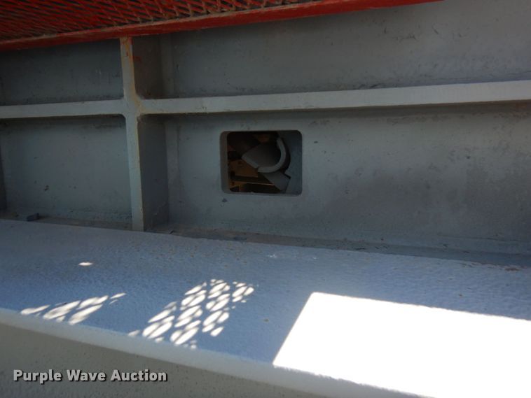 image for item MH9035 2005 Armadillo  crusher