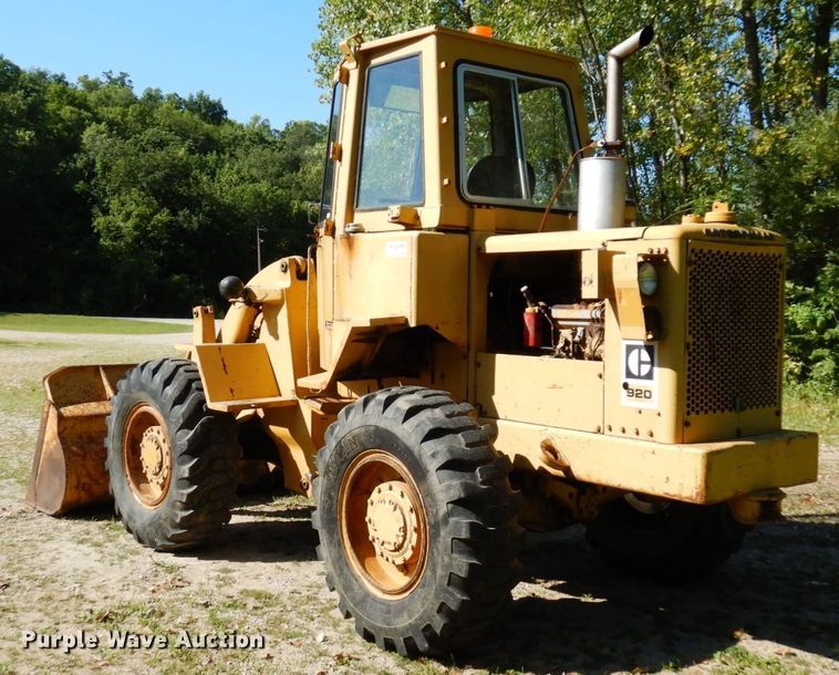 image for item MH9036 1975 Caterpillar 920  wheel loader