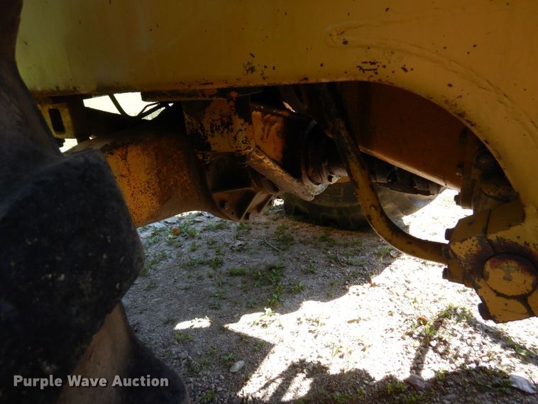 image for item MH9036 1975 Caterpillar 920  wheel loader