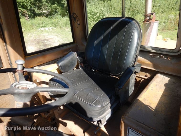 image for item MH9036 1975 Caterpillar 920  wheel loader