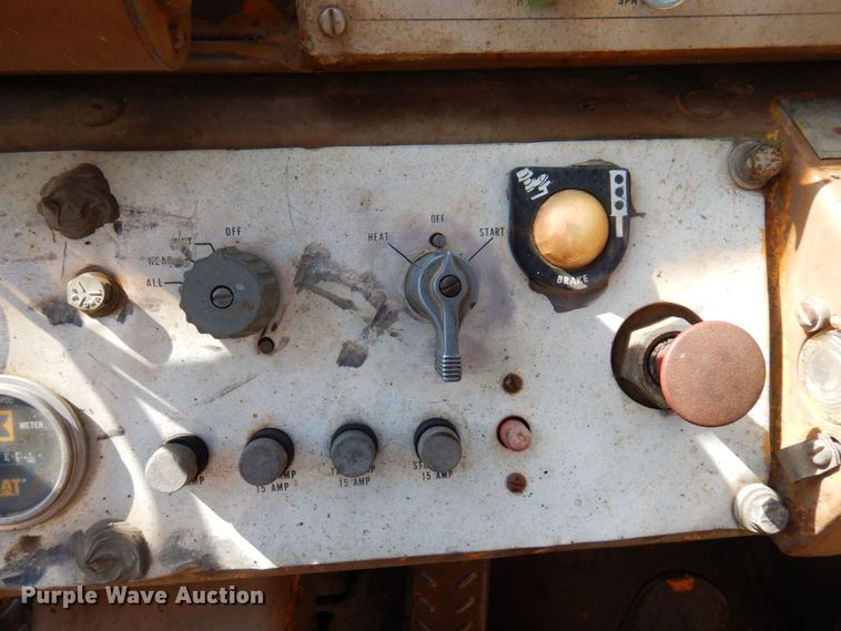 image for item MH9036 1975 Caterpillar 920  wheel loader