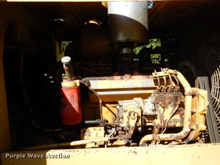image for item MH9036 1975 Caterpillar 920  wheel loader