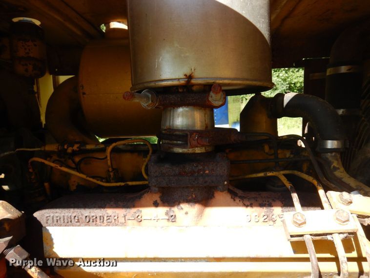 image for item MH9036 1975 Caterpillar 920  wheel loader