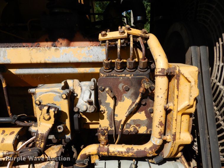 image for item MH9036 1975 Caterpillar 920  wheel loader